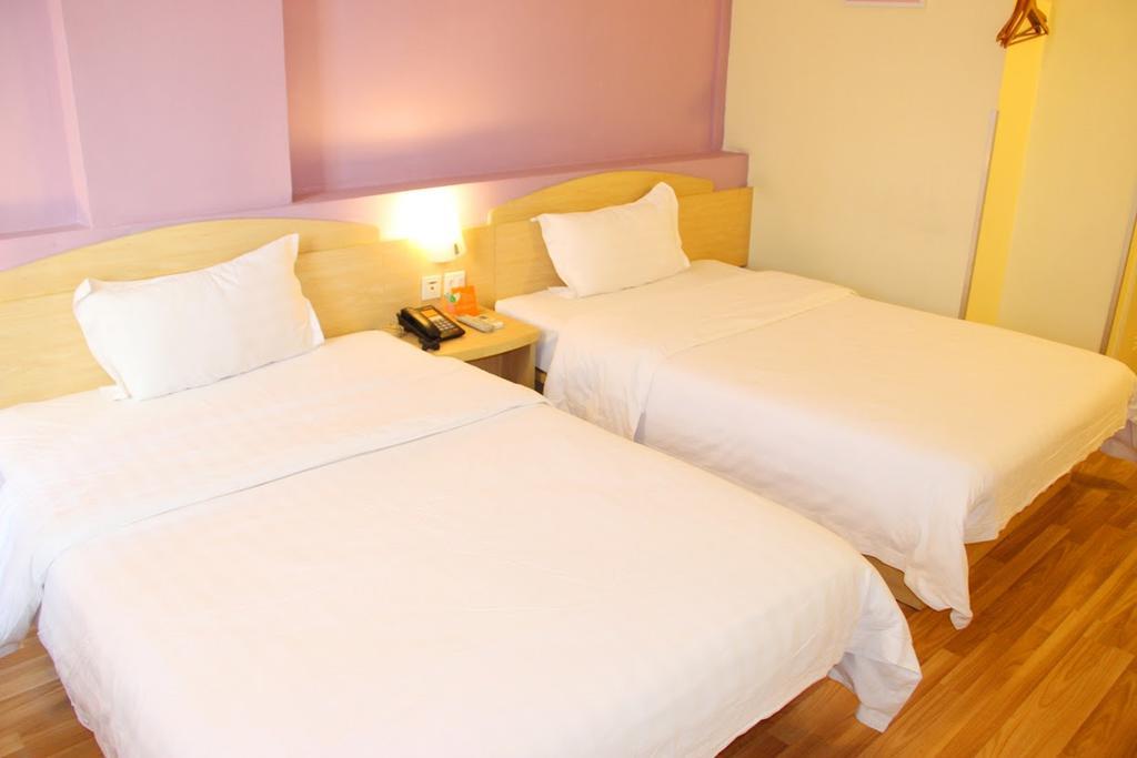 7Days Premium Chongqing Hongqihegou Hotel Exterior photo