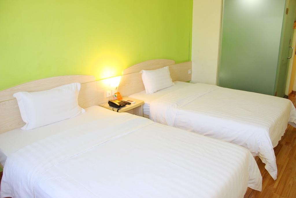 7Days Premium Chongqing Hongqihegou Hotel Exterior photo