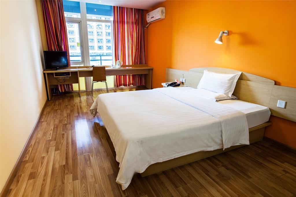 7Days Premium Chongqing Hongqihegou Hotel Exterior photo